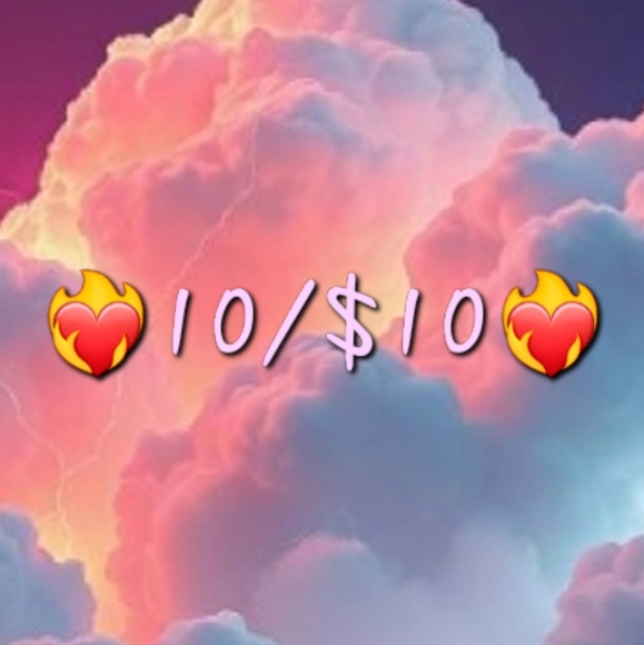 mommasboy411 Accessories - ❤️‍🔥10/$10❤️‍🔥